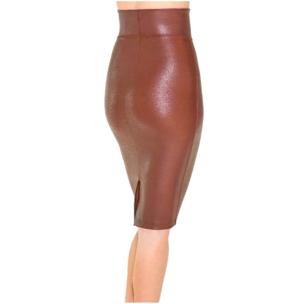 SPANX pencil skirt in faux leather “Saddle Brown”.  Size M.  NWT.